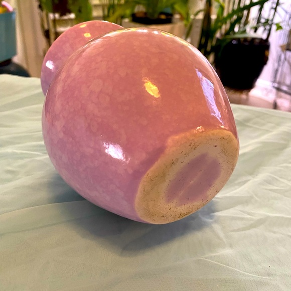 VINTAGE PINK POTTERY VASE - Picture 2 of 5
